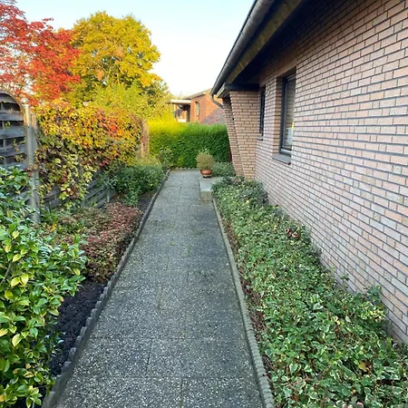 Ferienhaus Kuestenglueck 아파트 *